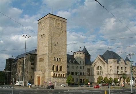  Zamek Cesarski w Jincheng – Fascynująca architektura i tajemnicza historia!